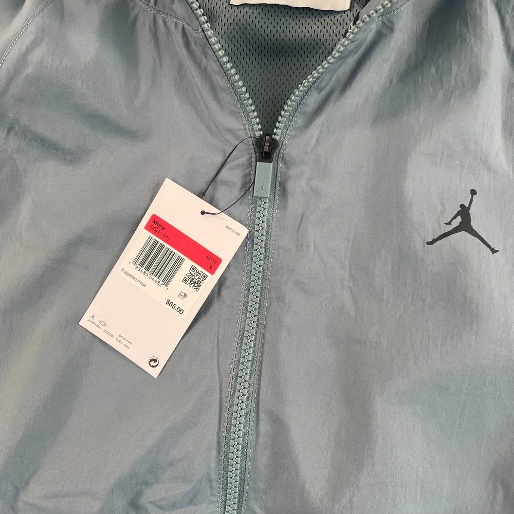 Nike Jordan Sport Classic‎ Hooded Windbreaker Jacket Men Large Aviator Grey NWT